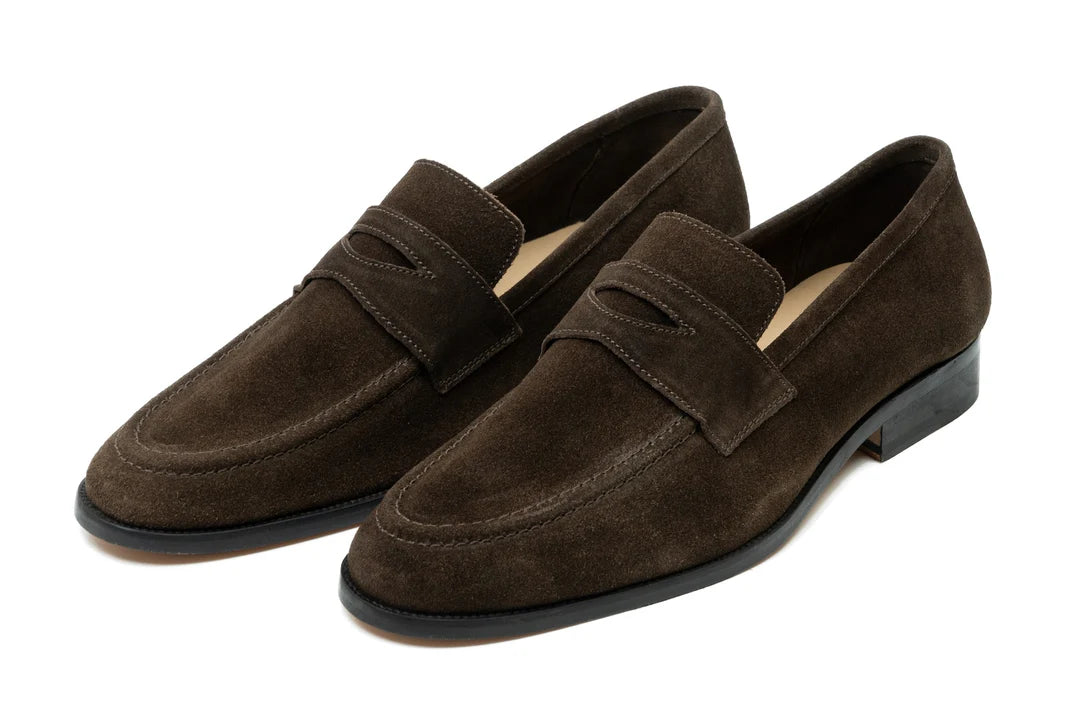 Mocassins Penny en daim souple marron foncé pour homme